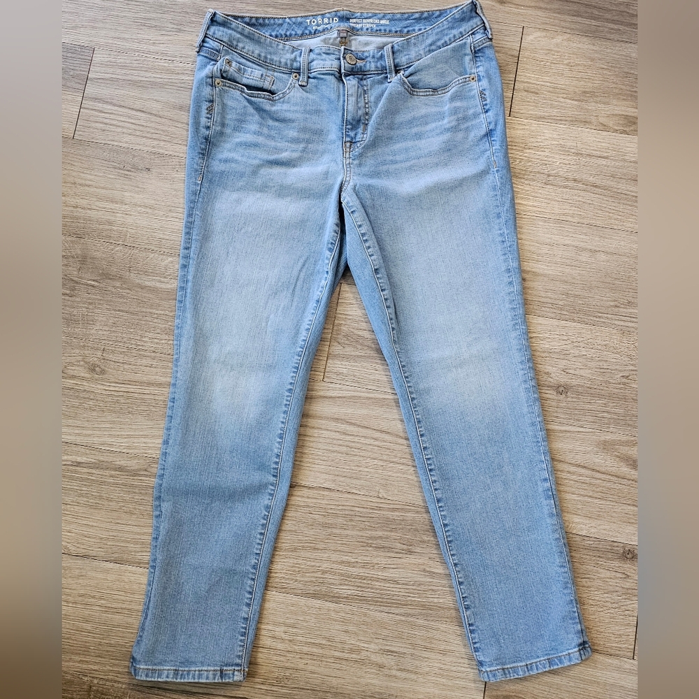 Torrid Perfect Boyfriend ankle vintage Fit Jeans Size 12r